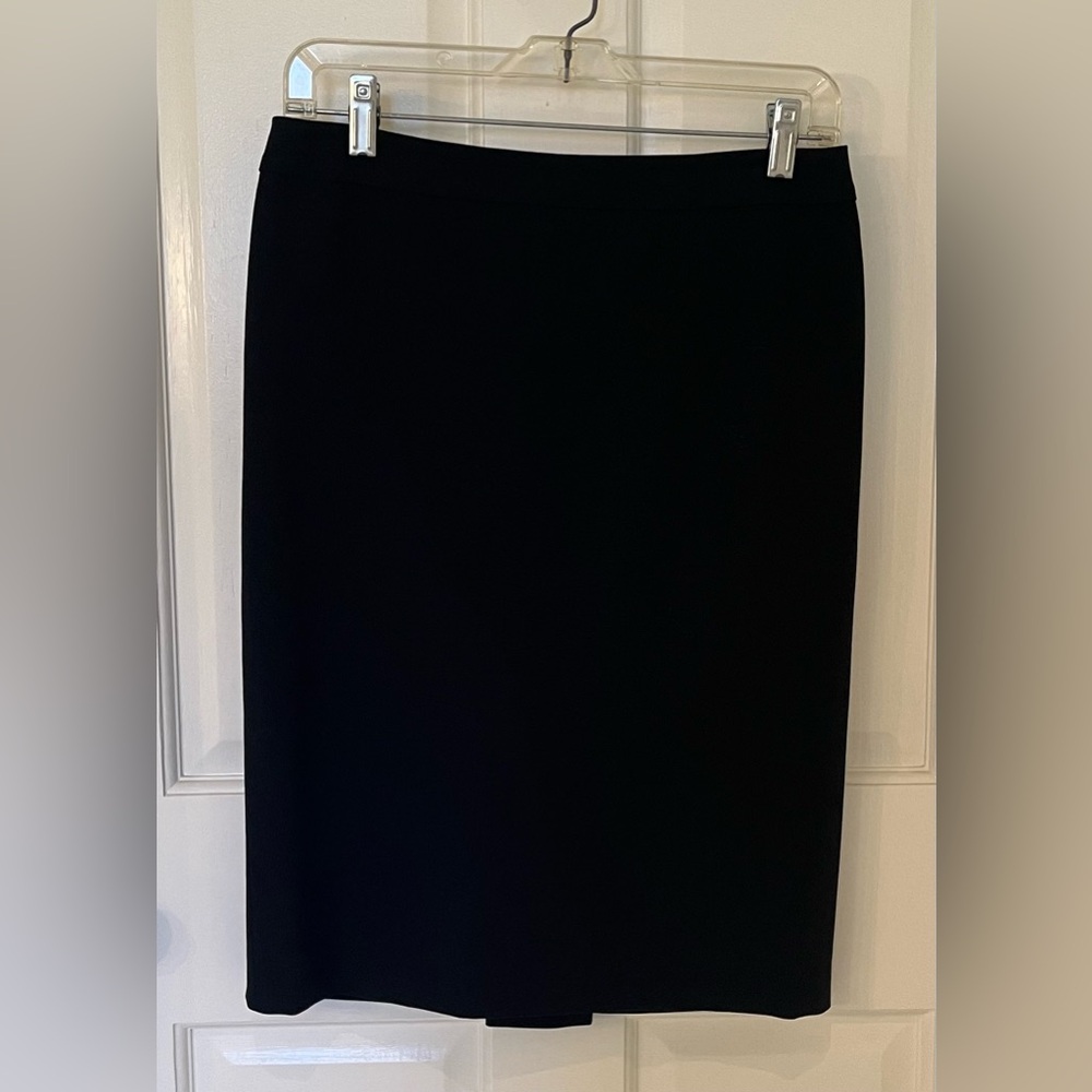 Sportmax timeless classic black wool suiting pencil skirt. Sz 4